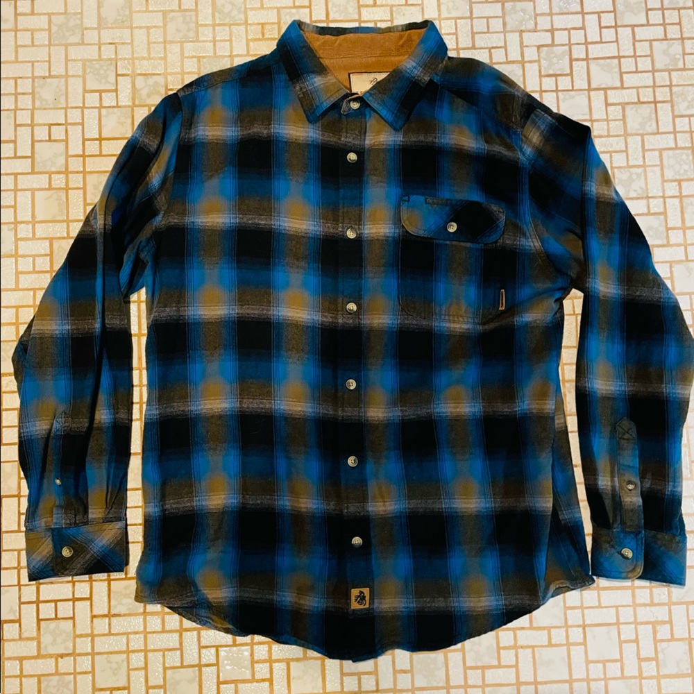 Mens Legendary Whitetail Flannel Size L perfect condition